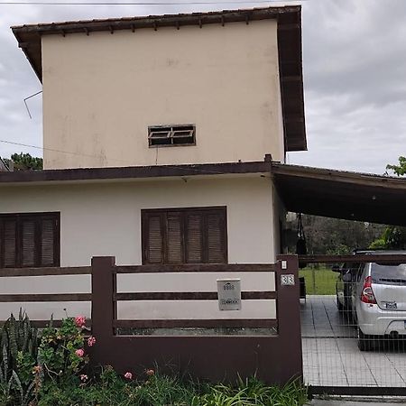 Casa Na Reserva Natural Do Surf Com Trilha Para Praia Terreno Compartilhado Флоріанополіс Екстер'єр фото
